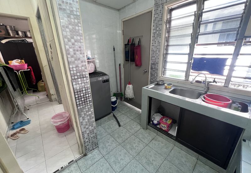 SL 11, Bandar Sungai Long