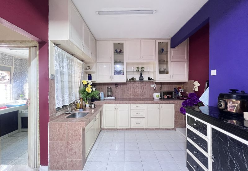 SL 11, Bandar Sungai Long