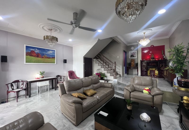 SL 11, Bandar Sungai Long