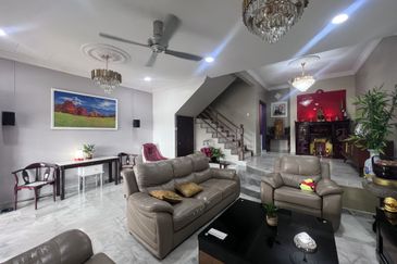 SL 11, Bandar Sungai Long