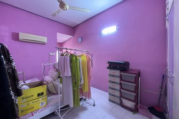 SL 11, Bandar Sungai Long