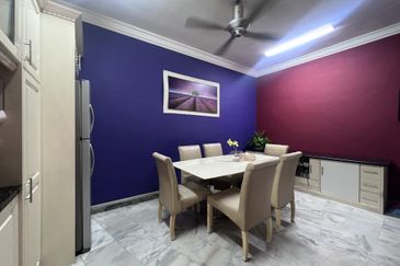 SL 11, Bandar Sungai Long