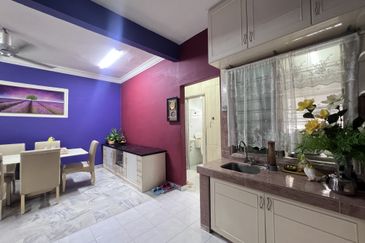 SL 11, Bandar Sungai Long