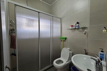 SL7, Bandar Sungai Long