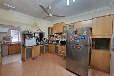 SL7, Bandar Sungai Long