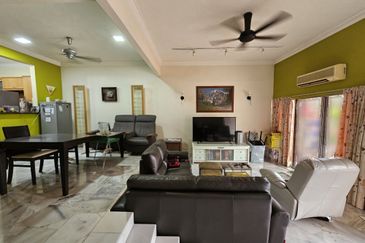 SL7, Bandar Sungai Long