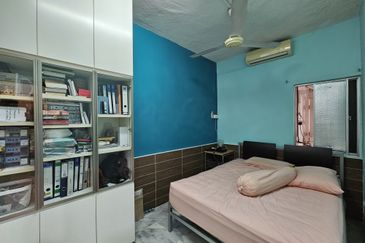 SL7, Bandar Sungai Long