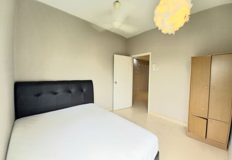 Villa Park Condominium