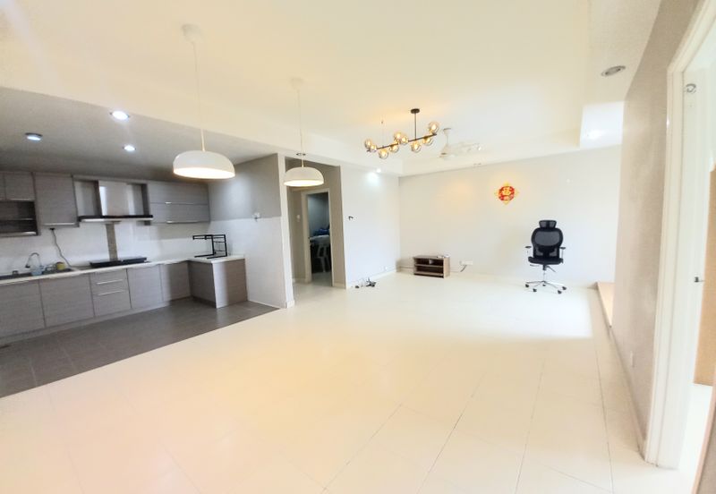 Villa Park Condominium