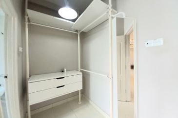 Villa Park Condominium