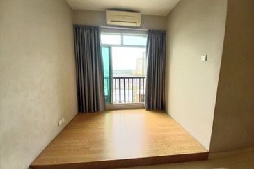 Villa Park Condominium