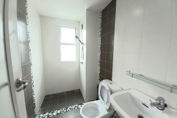 Villa Park Condominium