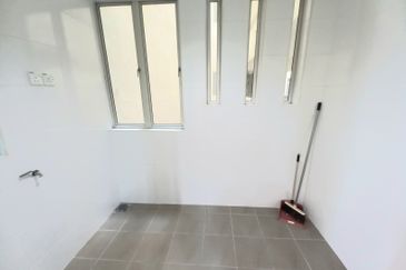 Villa Park Condominium