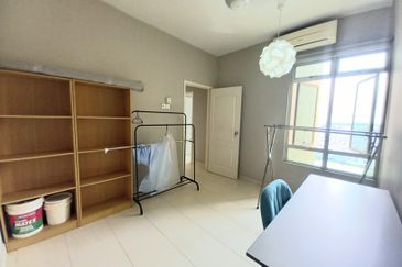 Villa Park Condominium