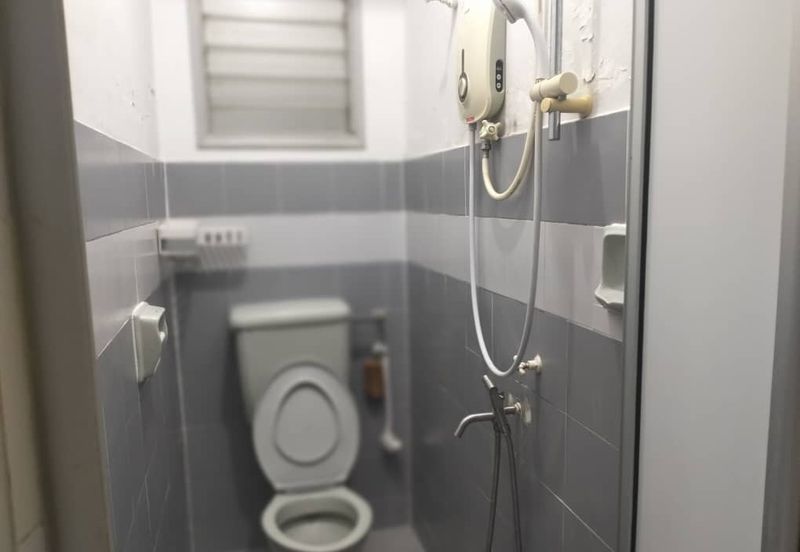 SL7, Bandar Sungai Long