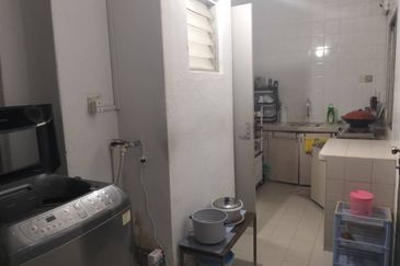 SL7, Bandar Sungai Long