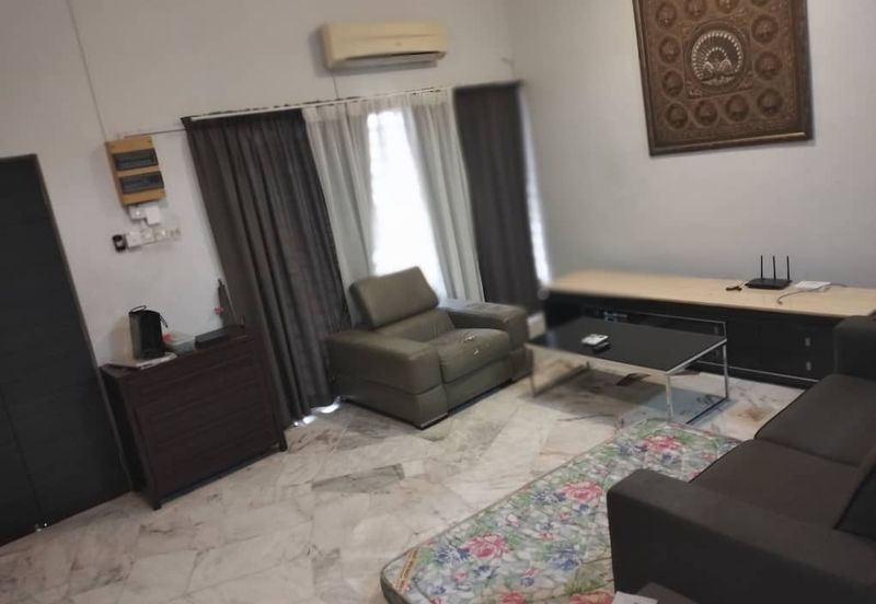 SL7, Bandar Sungai Long