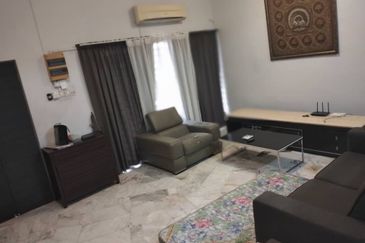 SL7, Bandar Sungai Long