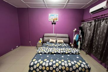 SL7, Bandar Sungai Long