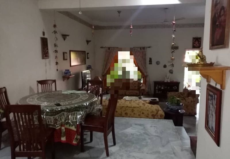 SL 11, Bandar Sungai Long