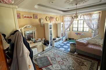 SL7, Bandar Sungai Long