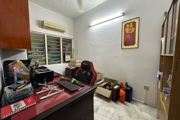 SL7, Bandar Sungai Long