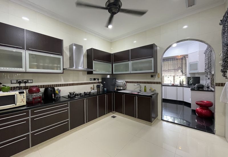 Bukit Suria Garden Village