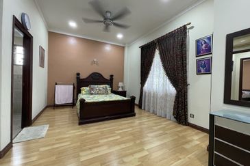 Bukit Suria Garden Village