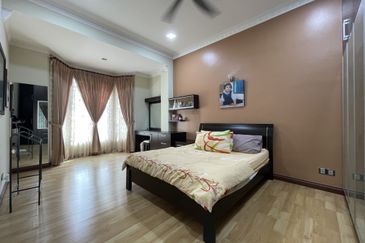 Bukit Suria Garden Village