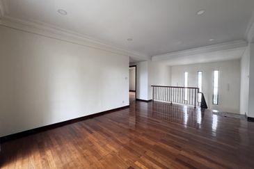 Bukit Suria Garden Village