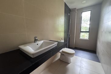 Bukit Suria Garden Village