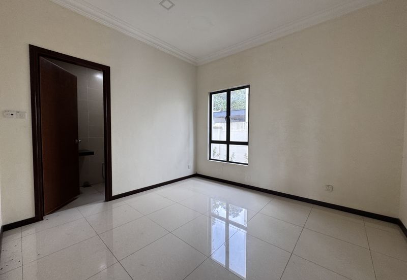 Bukit Suria Garden Village