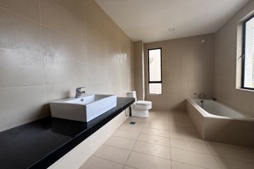 Bukit Suria Garden Village