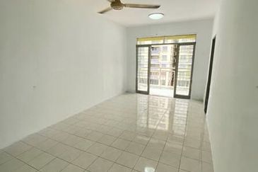 PV3 Platinum Hill Condominium