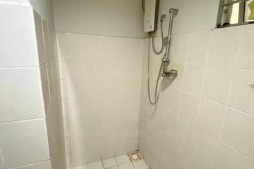 PV3 Platinum Hill Condominium