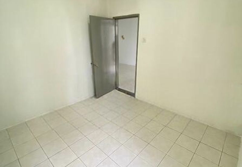 PV3 Platinum Hill Condominium