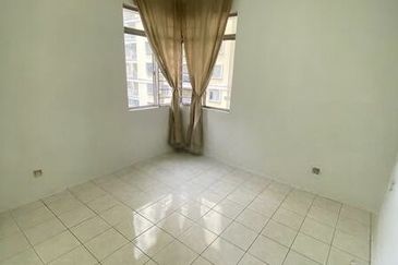 PV3 Platinum Hill Condominium