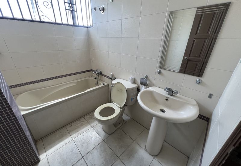 Happy Garden (Taman Gembira)