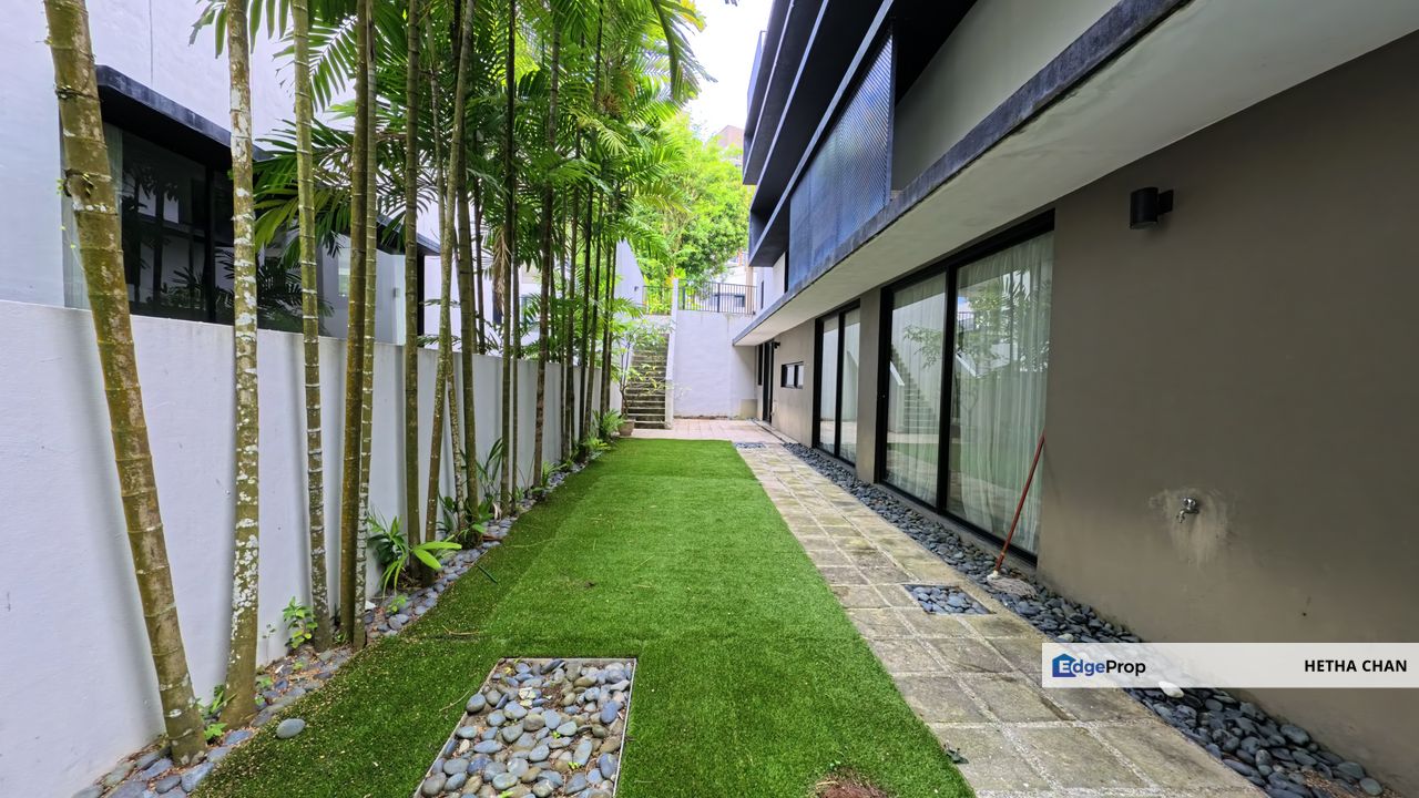 20 Trees West 3 Storey Bungalow with Private Swimming Pool For Sale, Selangor, Taman Melawati