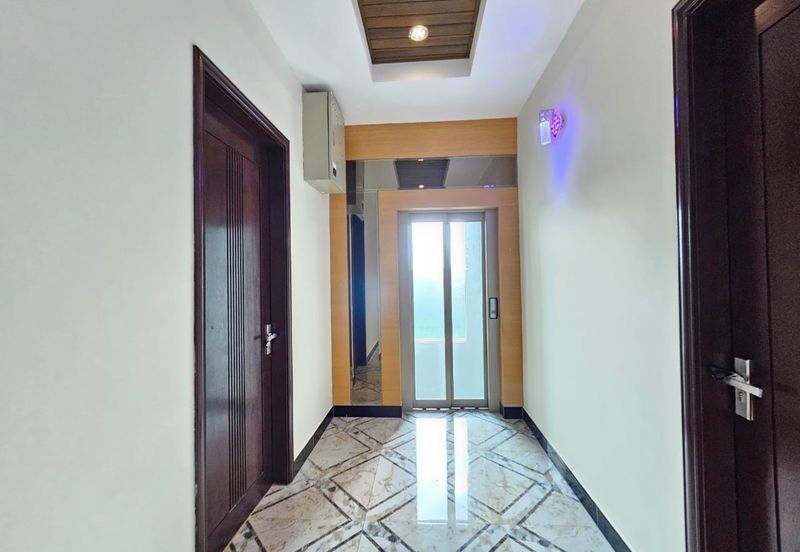 The Lotus of The Mines