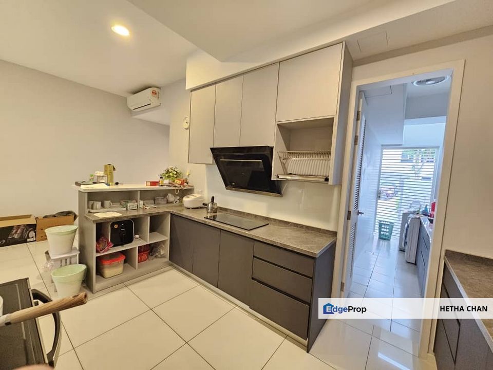 Emerald Hills Cheras Double Storey Superlink House For Sale , Kuala Lumpur, Cheras