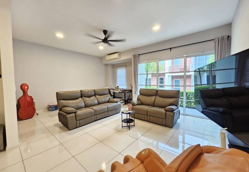 Residensi Emerald Damai (Emerald Hills) *