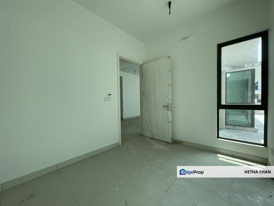 Taman Bukit Mandarina 2.5 Storey Semi D House For Sale , Kuala Lumpur, Cheras