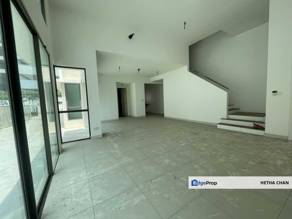 Taman Bukit Mandarina 2.5 Storey Semi D House For Sale , Kuala Lumpur, Cheras