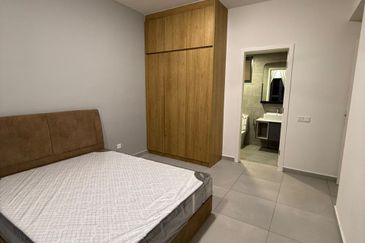 D Ivo @ Old Klang Road