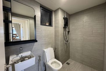 D Ivo @ Old Klang Road