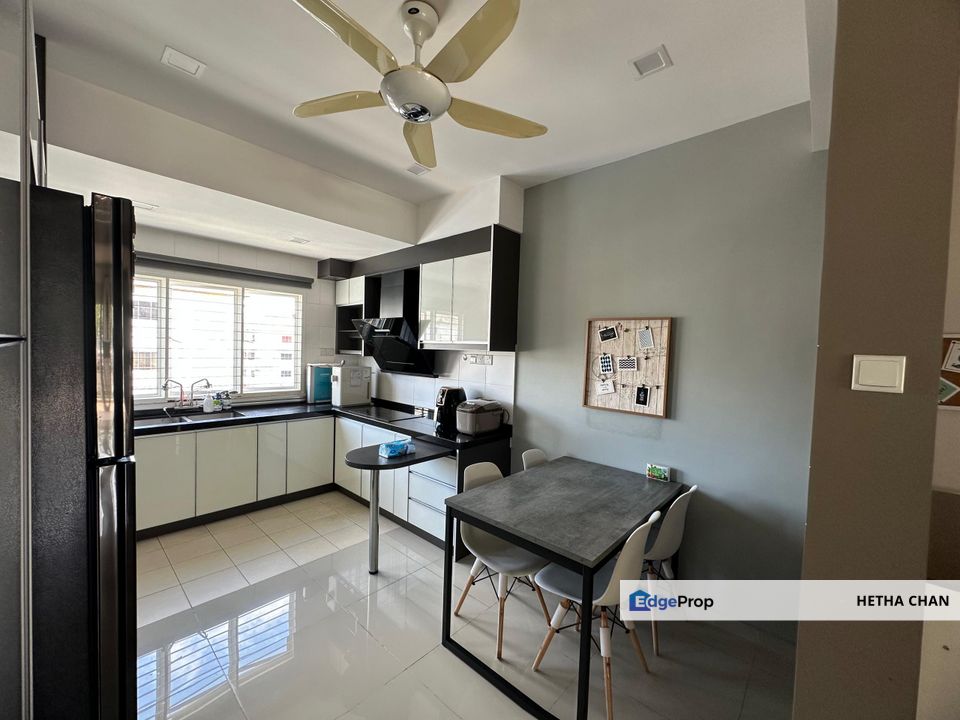 D'Impian Tropika Balakong 2 Storey Townhouse For Sale, Selangor, Balakong
