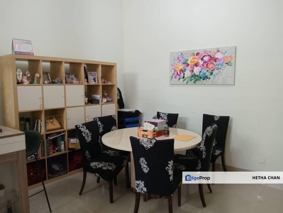 Taman Bukit Serdang 2.5 Storey Terrace House House For Sale , Selangor, Seri Kembangan