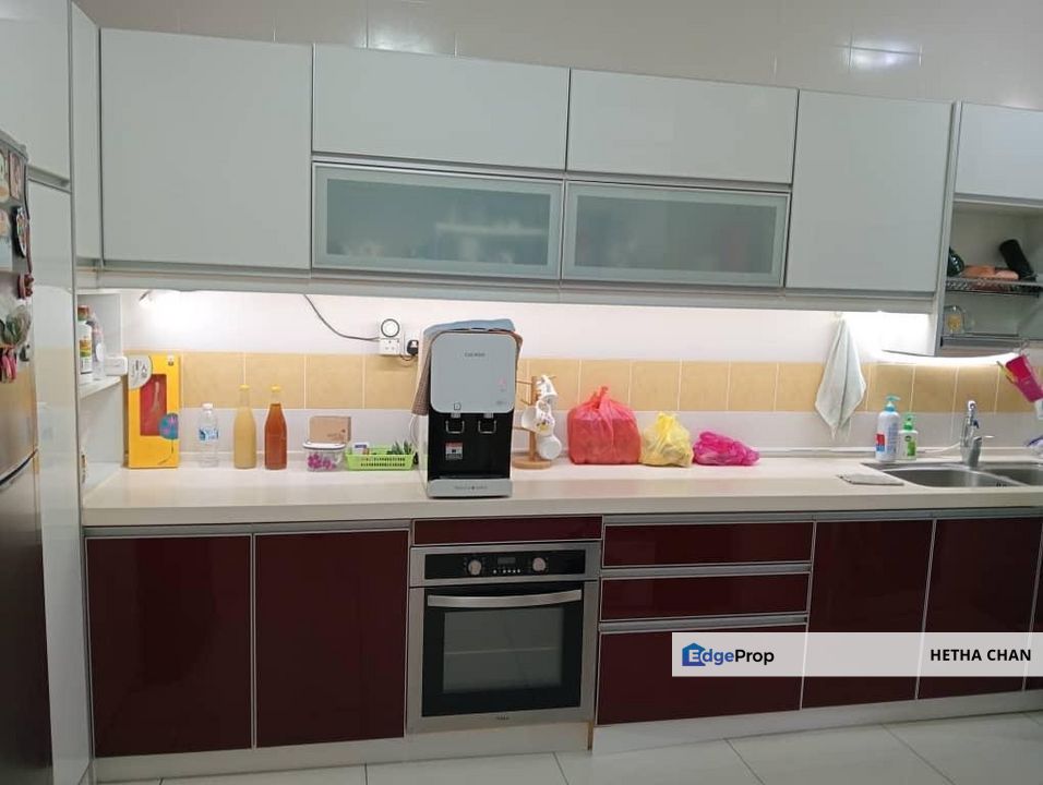 Taman Bukit Serdang 2.5 Storey Terrace House House For Sale , Selangor, Seri Kembangan