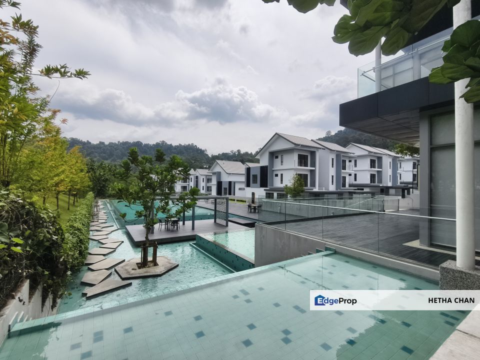 Sierra Hijauan Ampang Two Storey Link Villa For Sale End Lot Unit, Selangor, Ampang